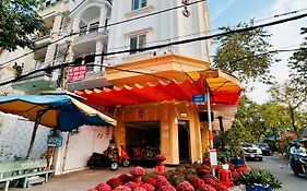 Ngoi Sao Nho Hotel